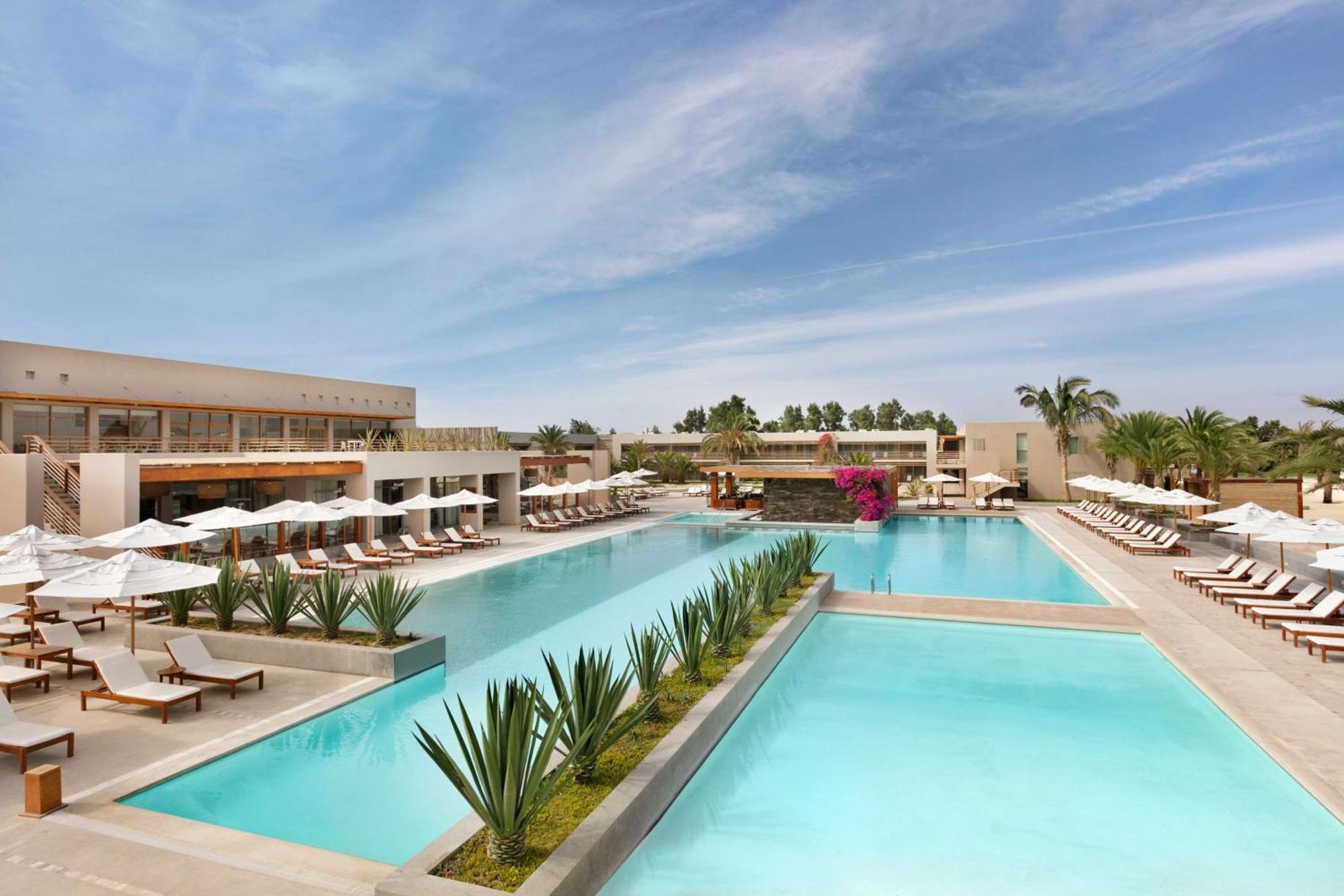 The Legend Paracas Resort, A Destination By Hyatt Hotel מראה חיצוני תמונה The resort's main pool